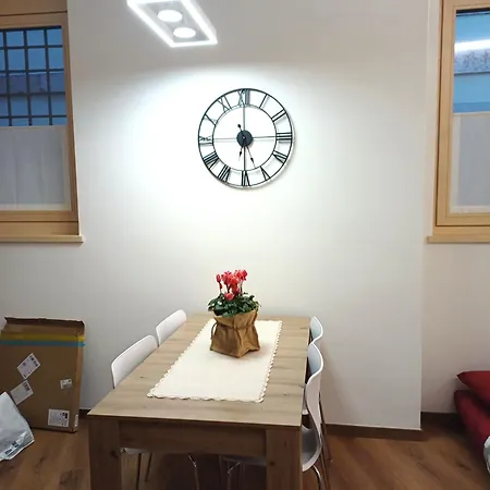 Apartment El Bombet Il Tuo Rifugio Fra Charme E Comfort Nel Cuore Di Fra Filmfestival, Festival Dell'economia E Dello Sport